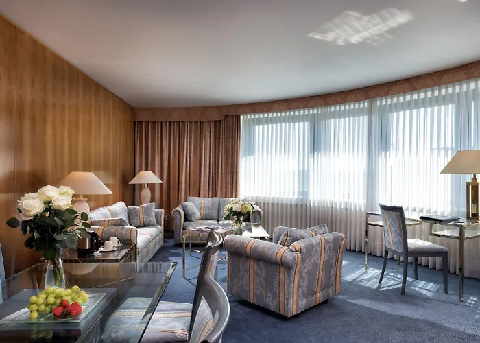 Отель Maritim Airport Hannover 4*