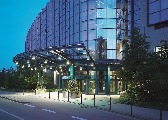 Отель Maritim Airport Hannover Лангенхаген