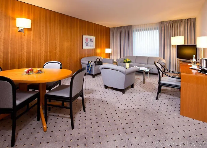 Отель Maritim Airport Hannover 4*