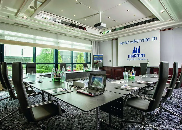 Отель Maritim Airport Hannover Лангенхаген